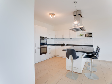 Kitchen view from the side
